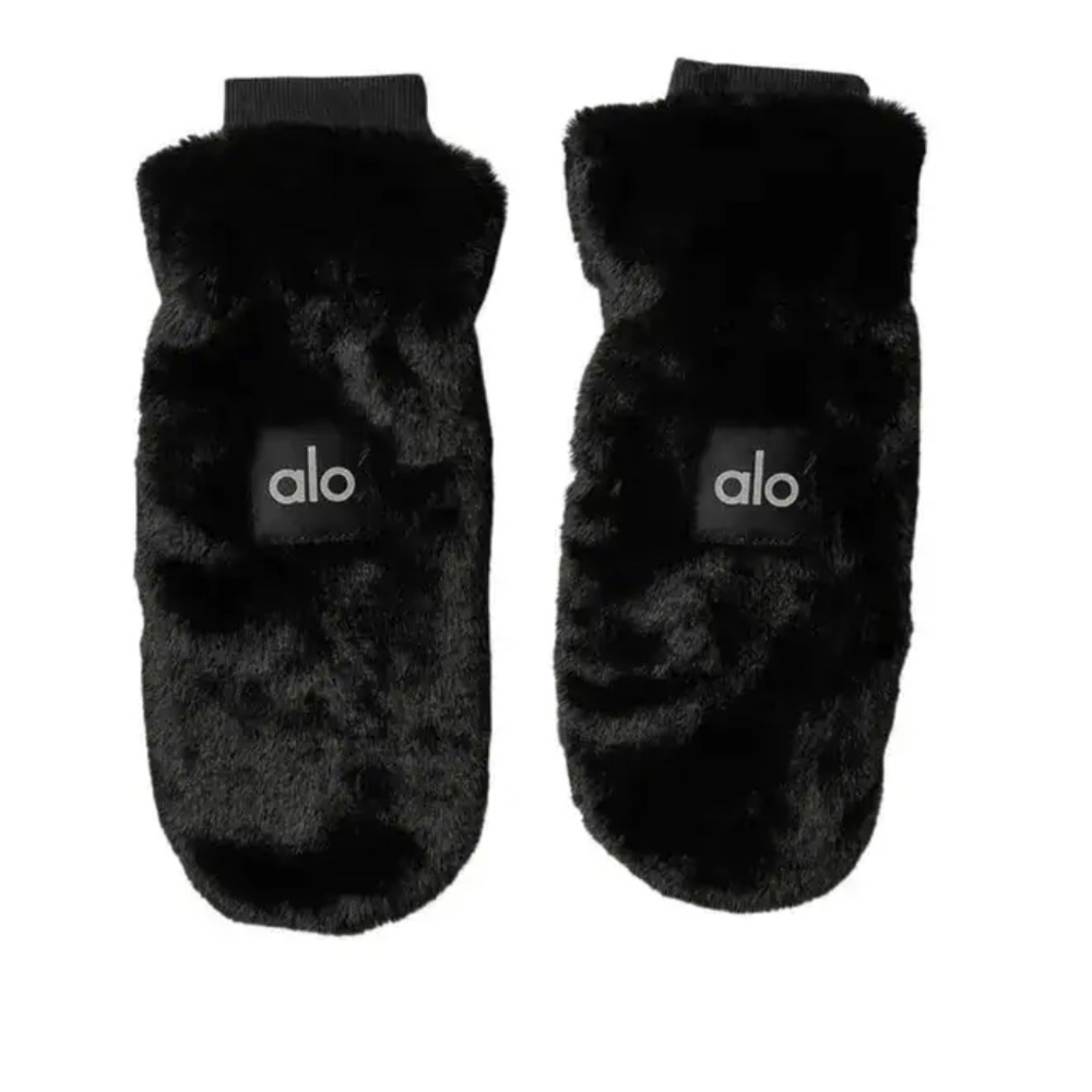 ALO Yoga Black Plush Mittens